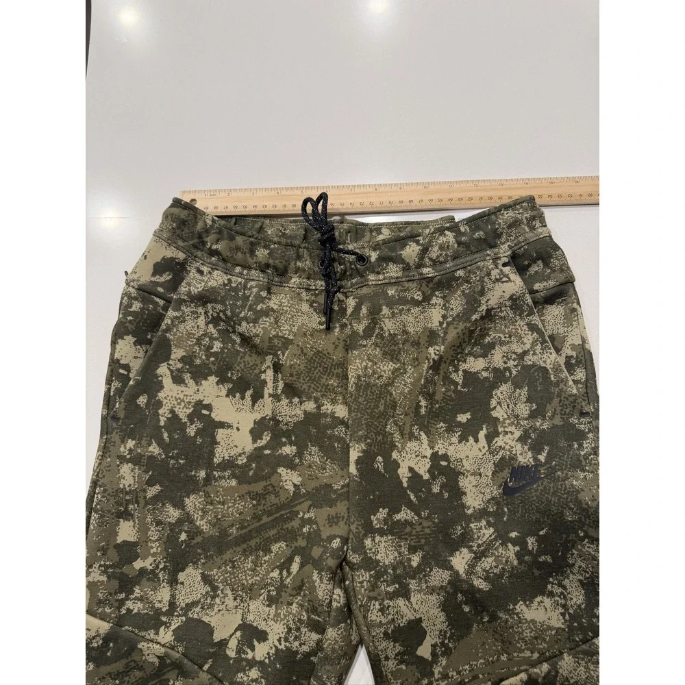 Nike tech fleece
